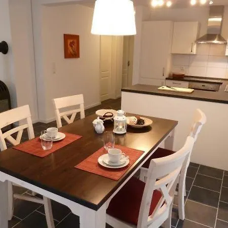 Fewo-15-1-n-ferienwohnung-in-graal-mueritz Apartamento *